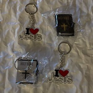 I Heart Jesus Red & Silver Keychain - Religious Key & Card Holder